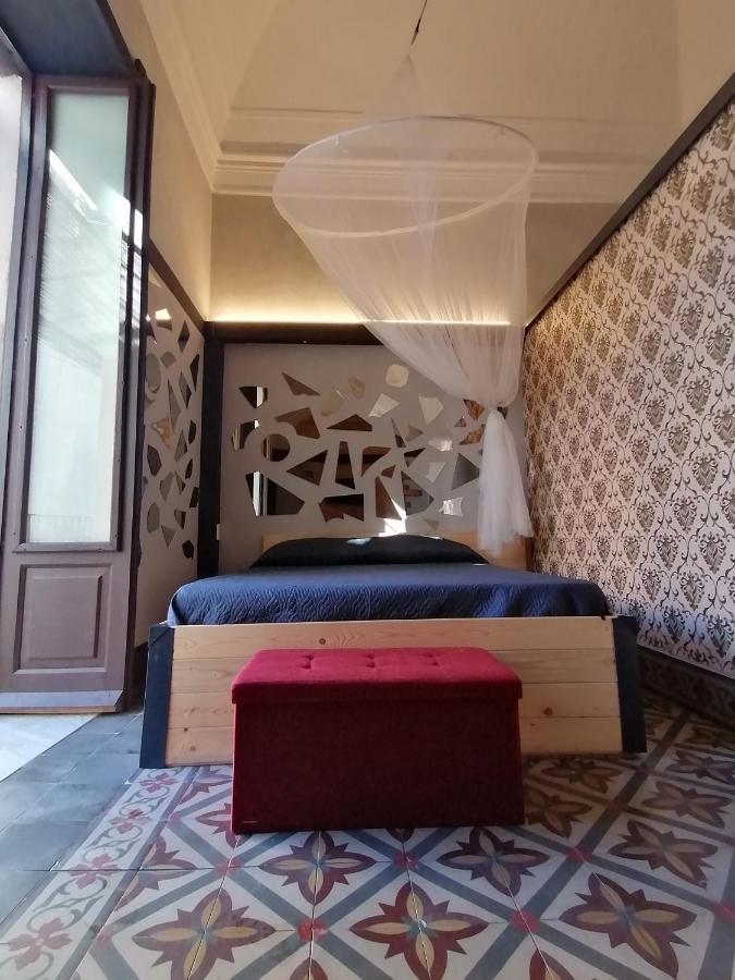 L'Antico Palazzo Rooms Katanya Dış mekan fotoğraf