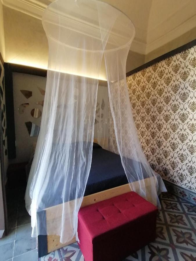 L'Antico Palazzo Rooms Katanya Dış mekan fotoğraf